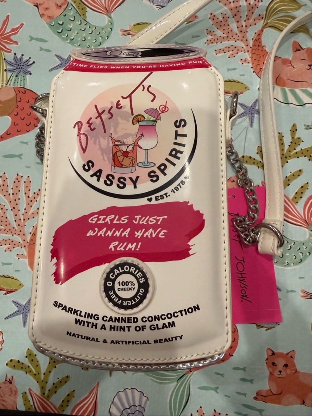 Betsey Johnson 'Sassy Spirits' White Drink Can-Shaped Novelty Crossbody Bag NWT - Picture 3 of 16